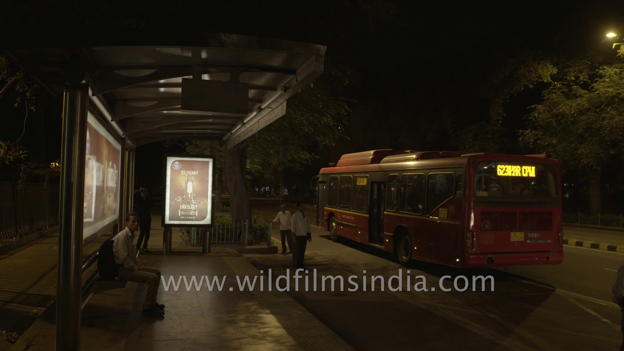 Mandi house bus stand at night in Delhi