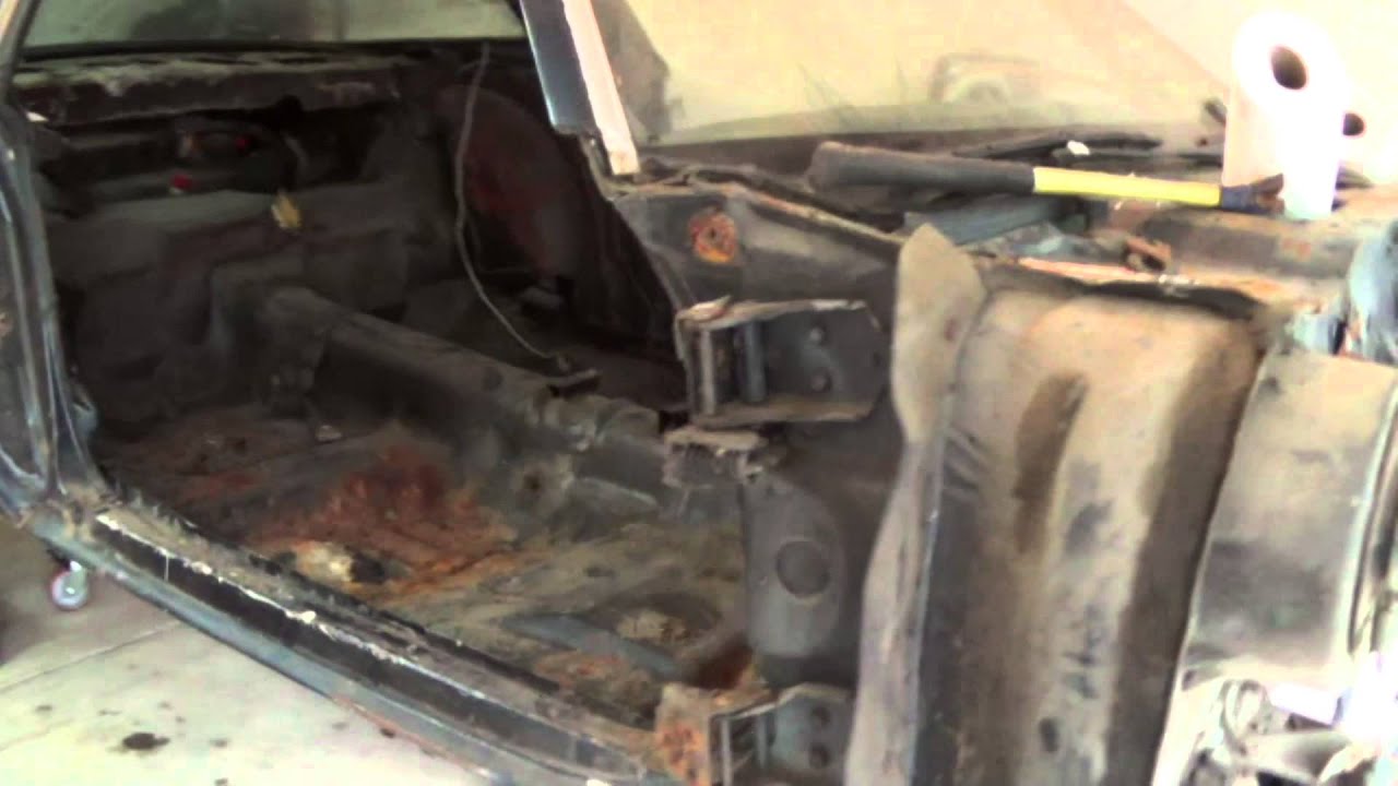1977 Camaro Z28 Restomod Part 1 : 