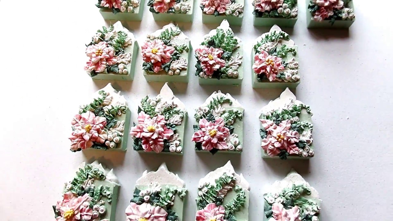 Making cold Process soap/ Pink Peppermint  Poinsettia