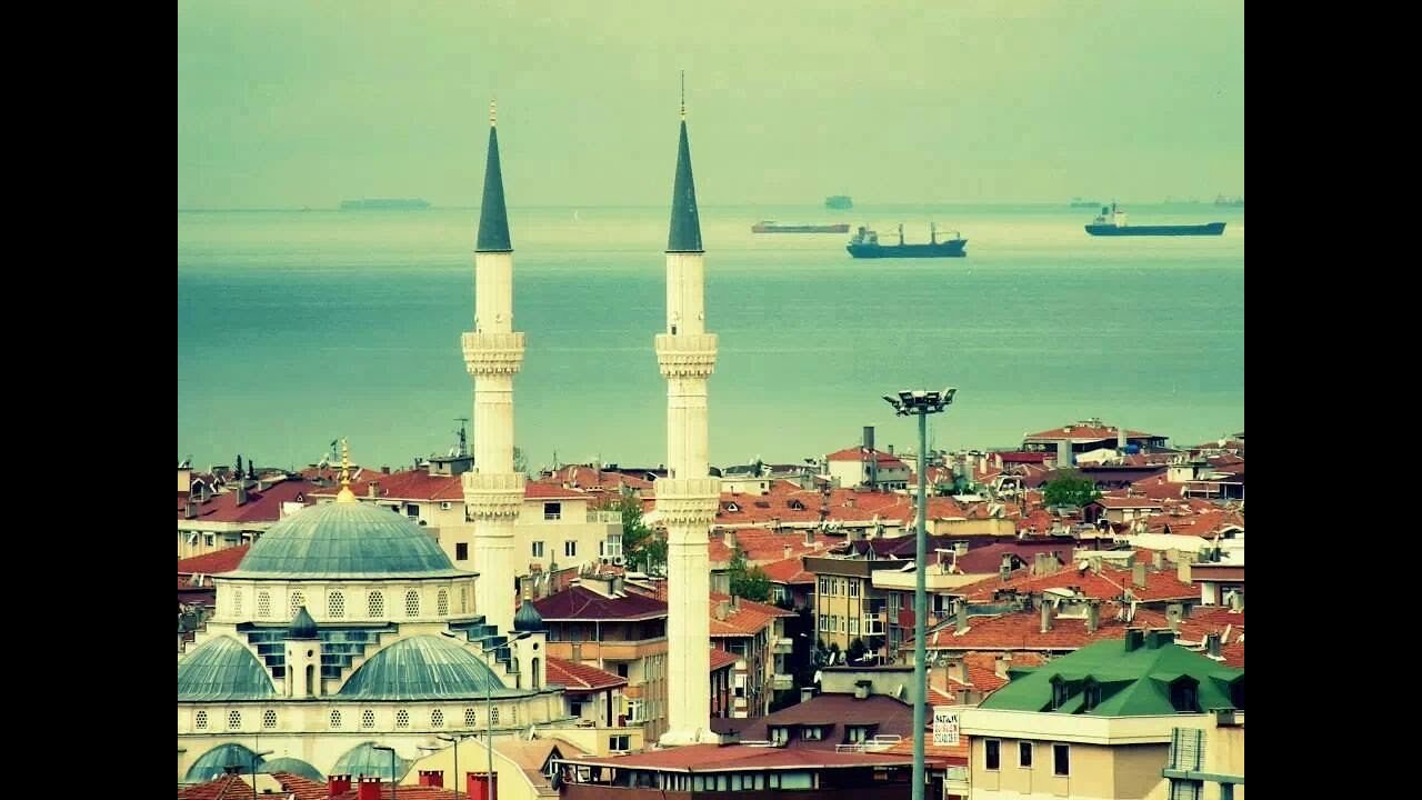 Küçükyalı Emek Camii - Kurra Hfz. Ferhat KARS - Yatsı Ezanı