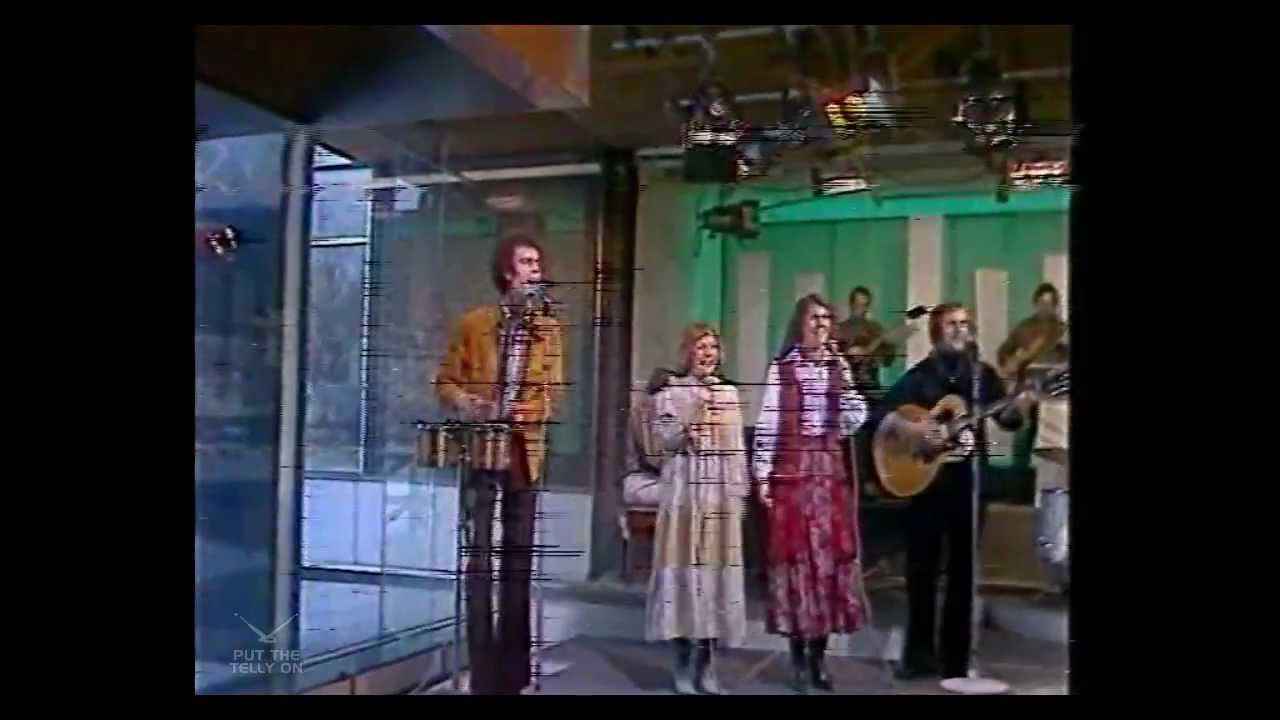 Start of Pebble Mill At One into The Wedgewoods - Misty | BBC1 24/01/1979