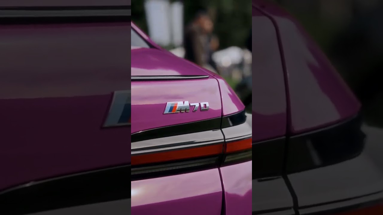Descubre un nuevo estándar de lujo e innovación. Descubre el BMW i7.