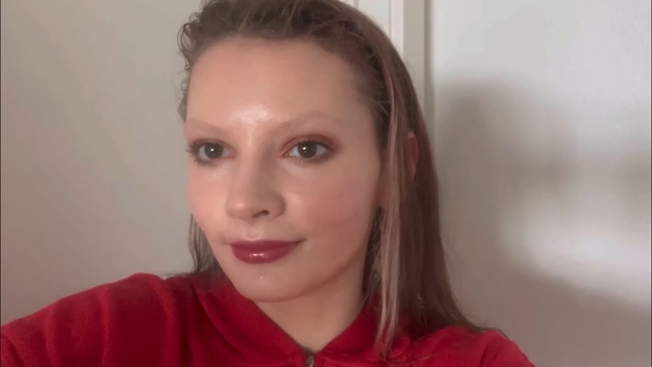 Quick Step By Step Foxy Red Makeup Tutorial, Perfect For Date Nights And Hitting The Town