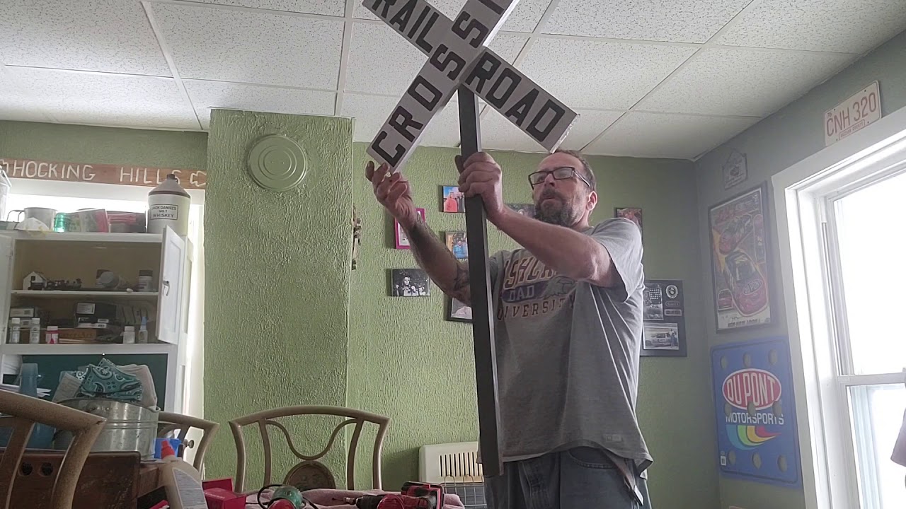 Let's build a railroad crossing sign