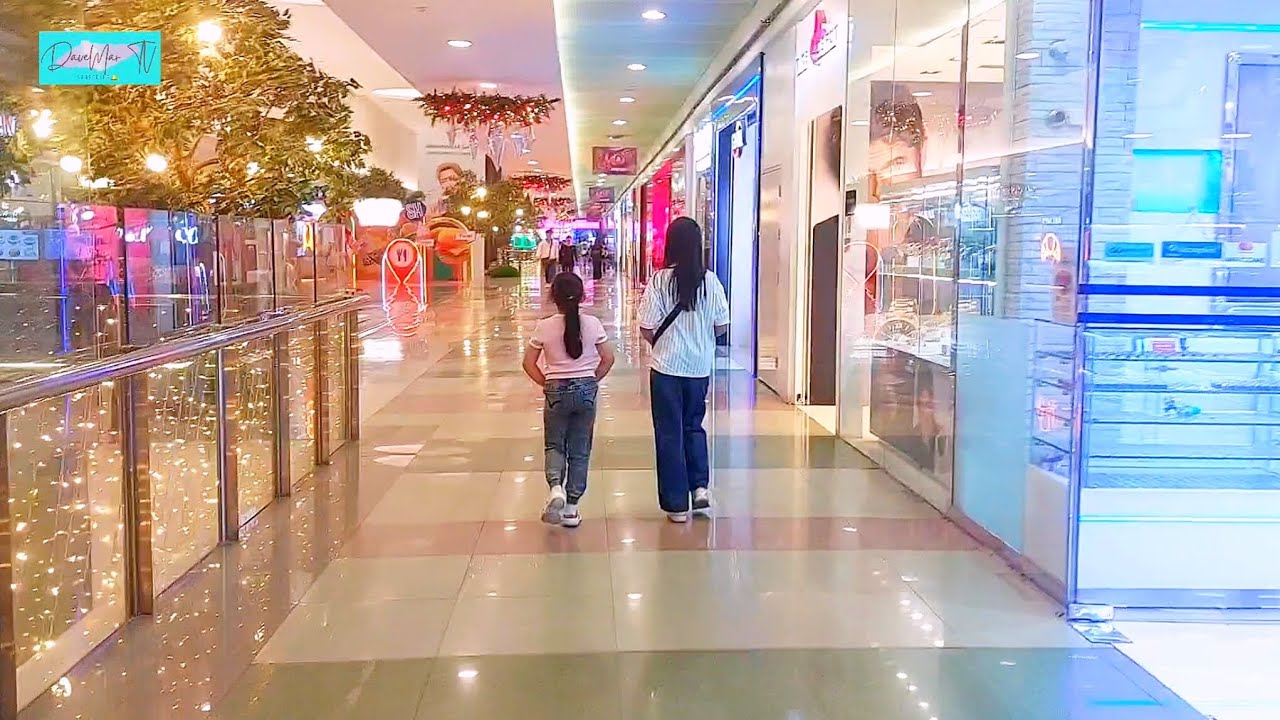 WALKING PLAYING AT QUANTUM IN SM NORTH  PHILS WITH NIECES last part | DaveMar TV epi.99