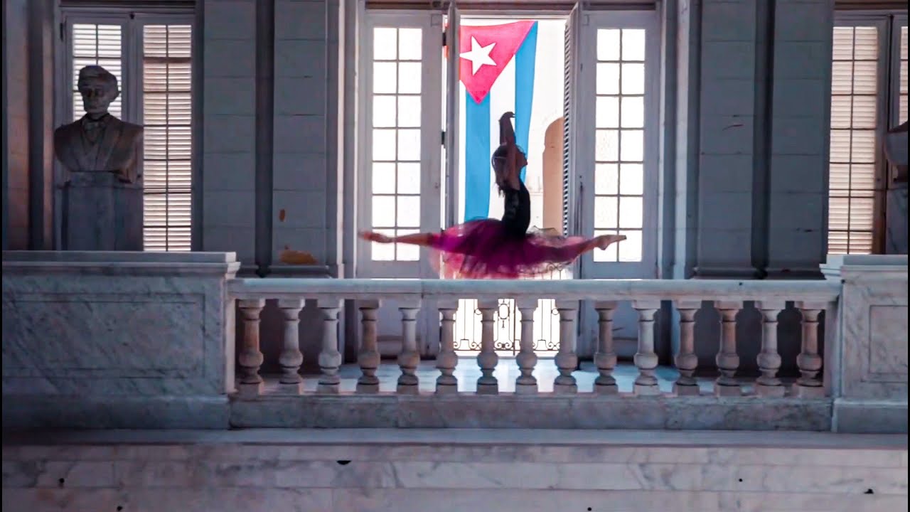 Bailarina del Ballet Nacional de Cuba en La Habana / Cuban Dancer in Havana