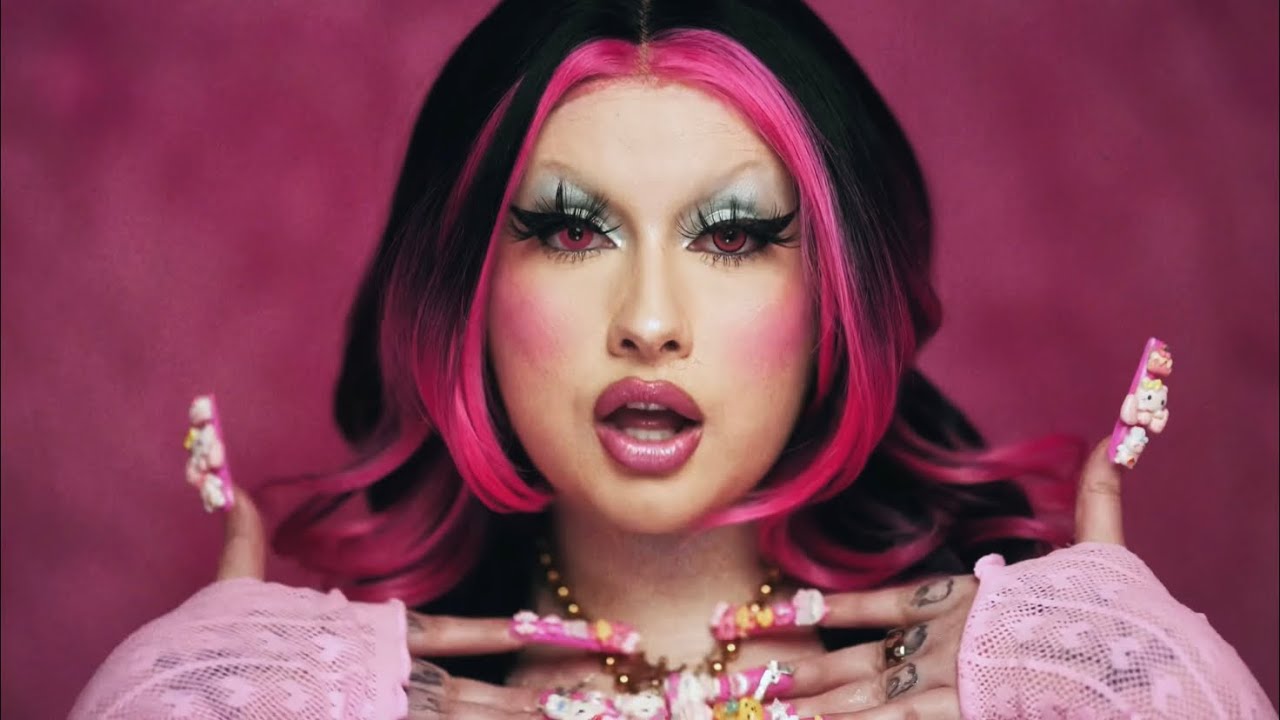 Lucy Loone - Delicious (Official Music Video)