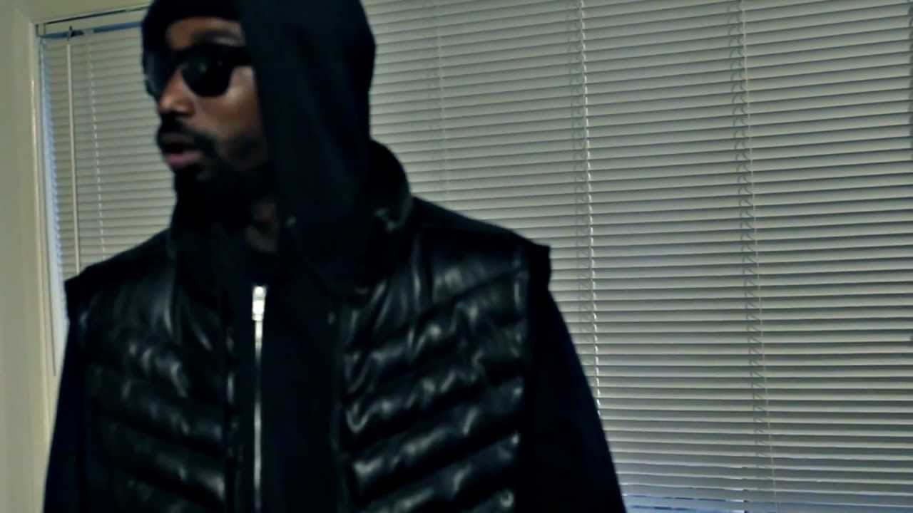 Big Face Paper Gang f. Jarren Benton - Run Up On You Quick (Starring Curtis Snow)