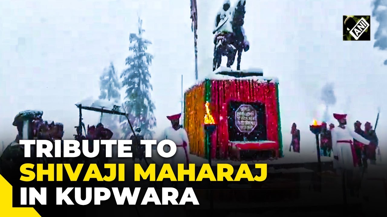 J&K: Maratha Battalion pays tribute to Shivaji Maharaj amid heavy snowfall in Kupwara