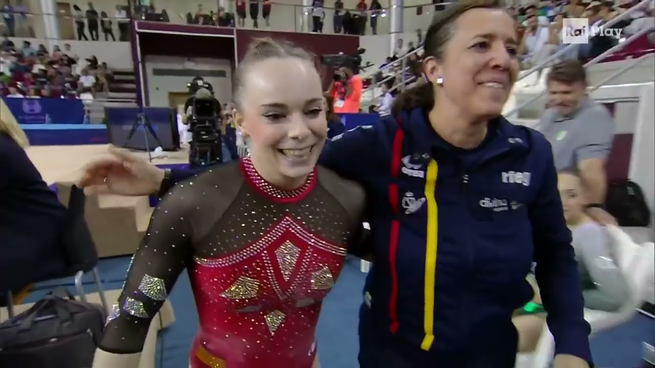 Laura Casabuena. 2024 Doha World Cup. FX