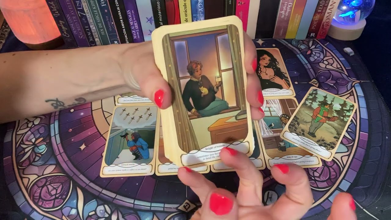 AMOR:HAY UNA PERSONA QUE ESTÁ MUY PENDIENTE DE TI Y VIGILA TODOS TUS PASOS..TE REVELO SU IDENTIDAD🔎🤐