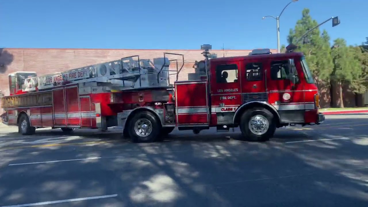LAFD Light Force 94 Responding
