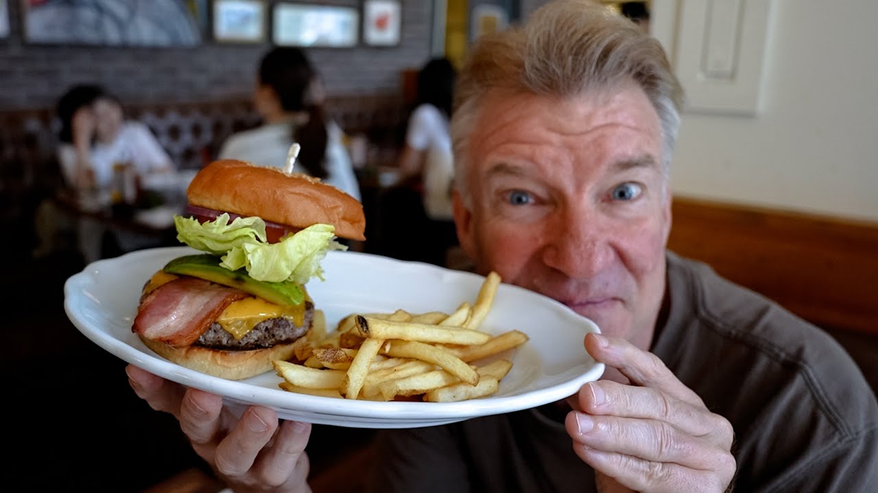 Classic American Diner (Bubby's) - Eric Meal Time #996