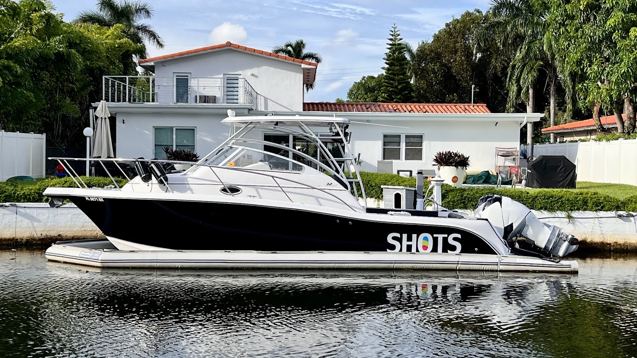 SOLD - 32 Pro-Line 32 Express 2006 Boat for Sale - 1 World Yachts