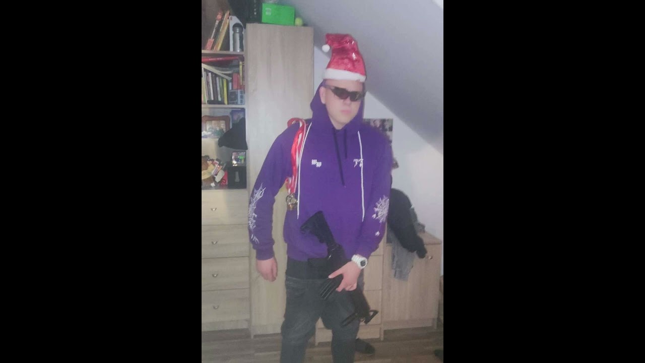 Wach U  - 🎅Fikcyjne święta🎅(prod.HEFTA)