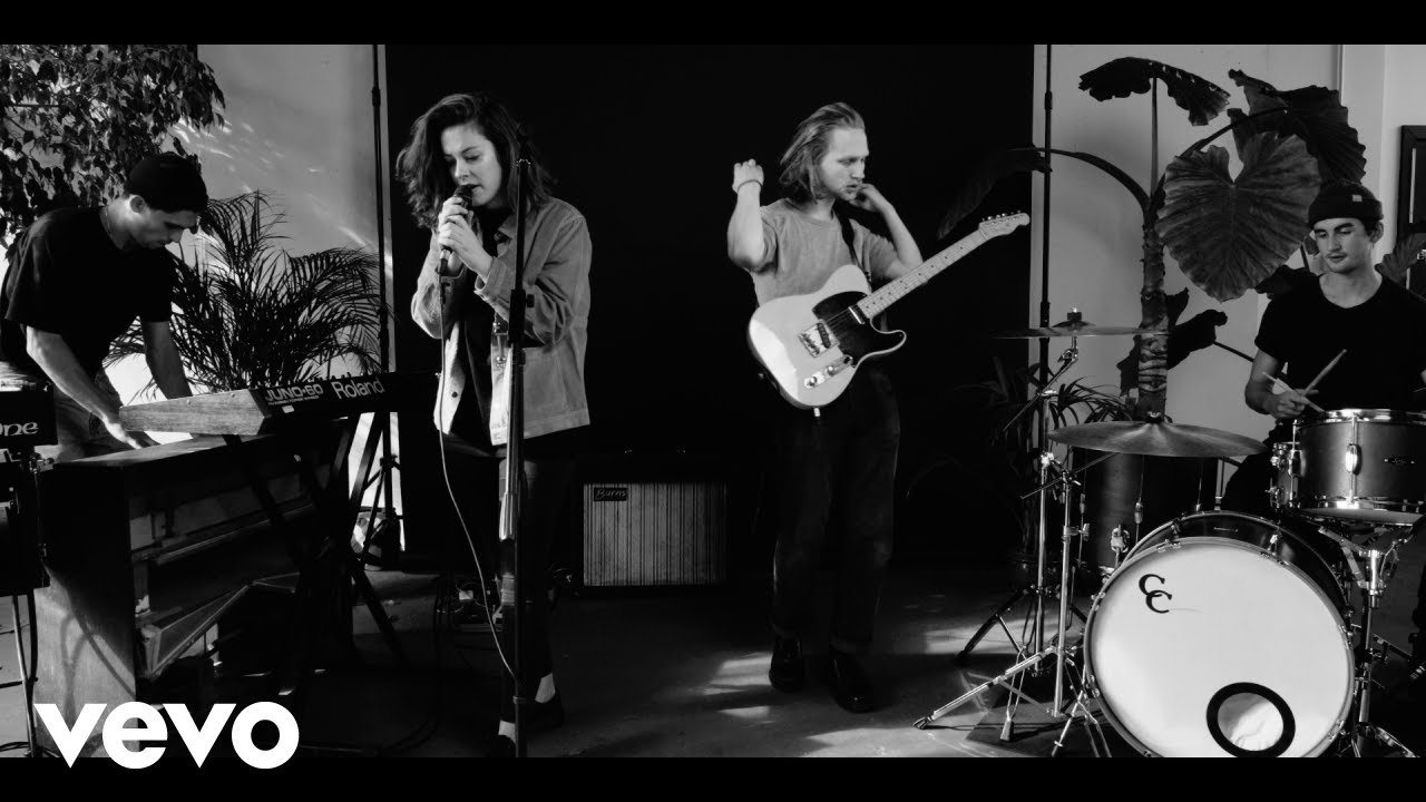 Dahlia Sleeps - Settle Down (Official Video)