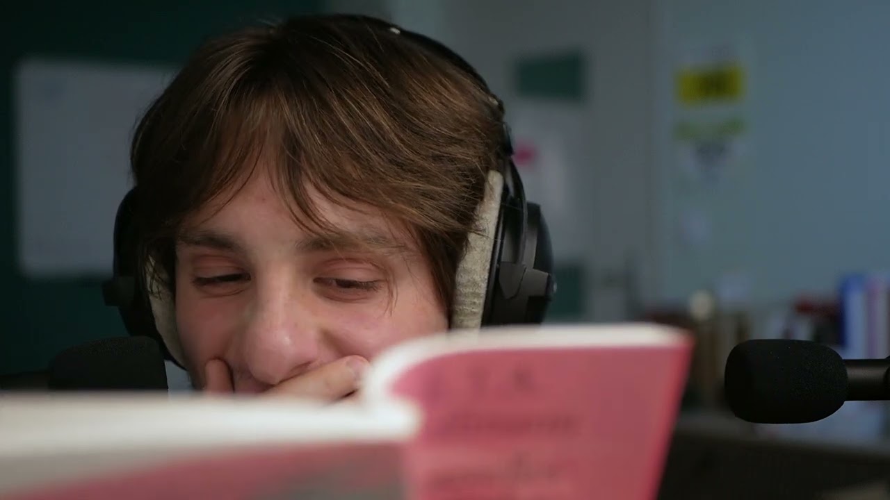 ASMR Inaudible for you not to understand anything