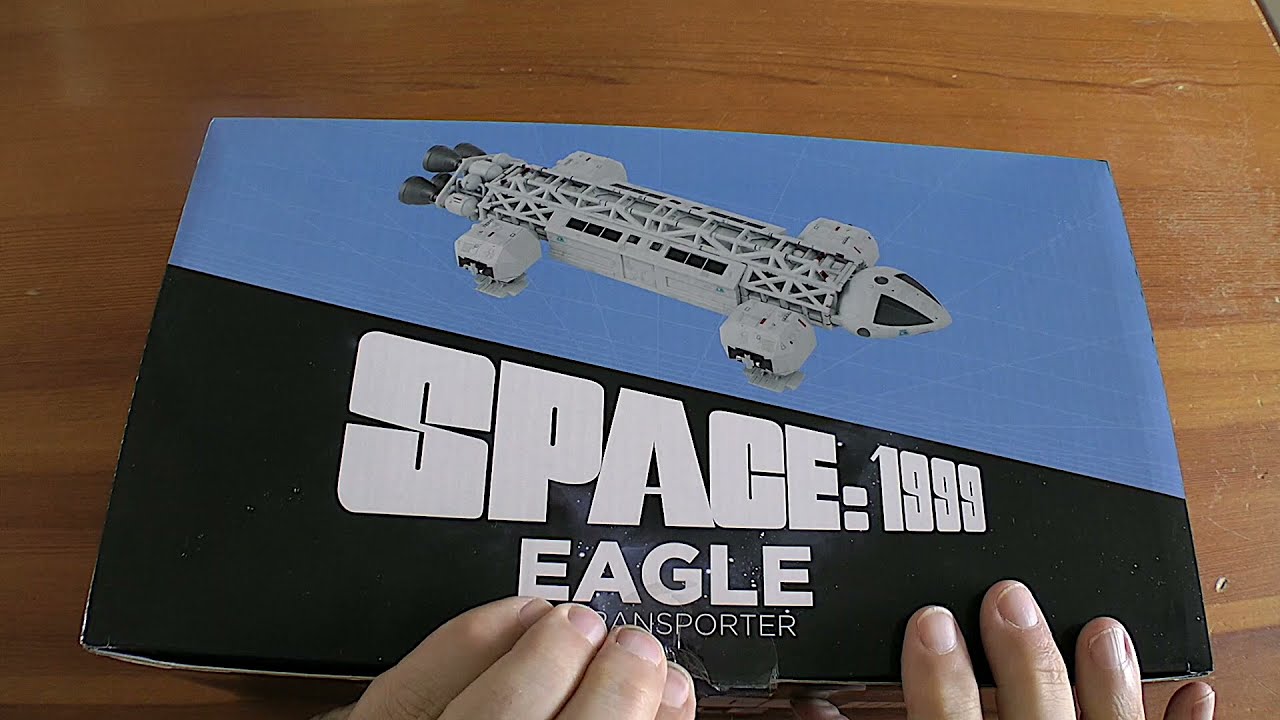 Space 1999 Eagle One Transporter Ship - Eaglemoss Herocollector Unboxing