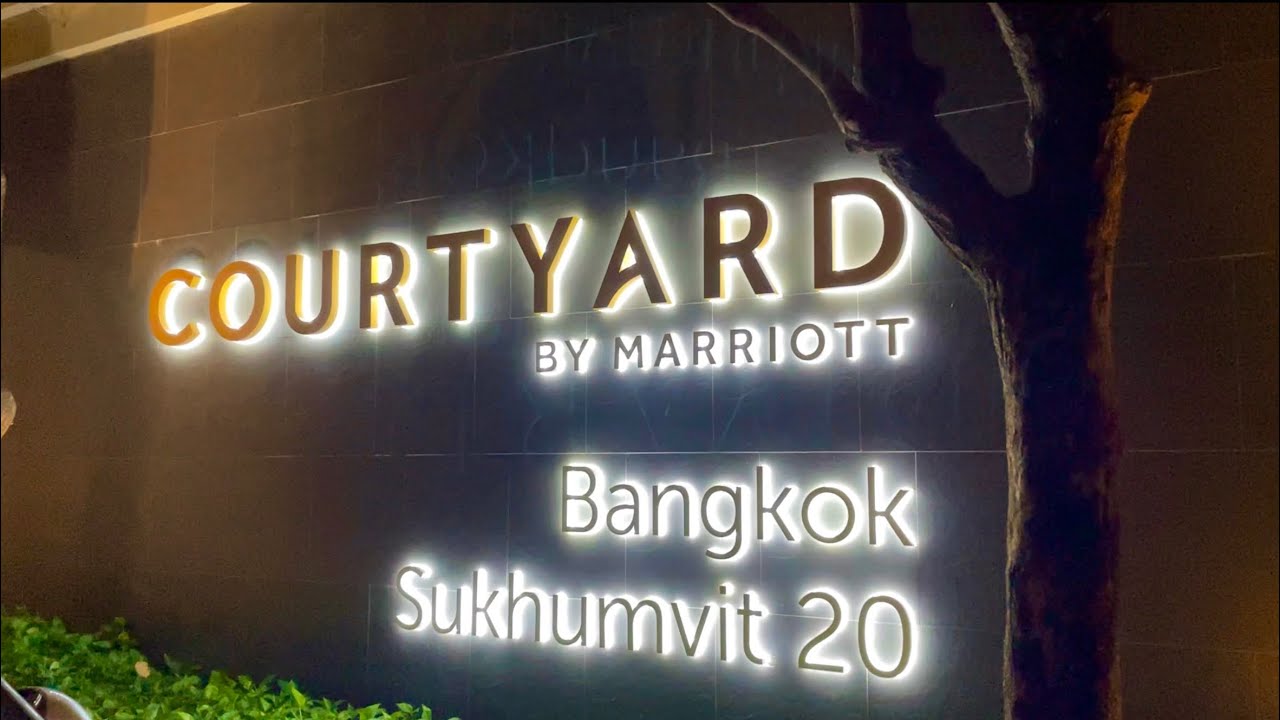 Courtyard by Marriott Bangkok Sukhumvit 20 / Delux with Bathtub Room / Emsphere
