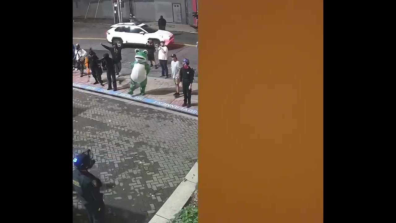 ICE agent are very rude 