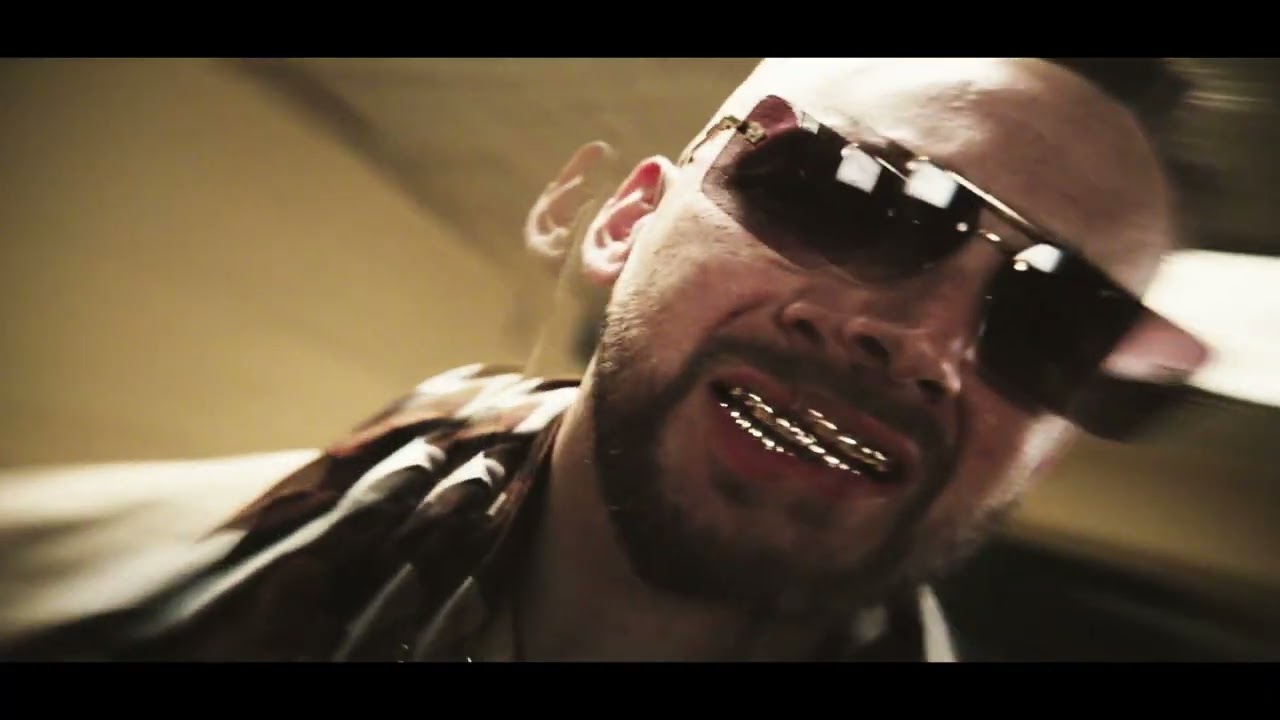 Hugo Toxxx - ZOO (Official Video)
