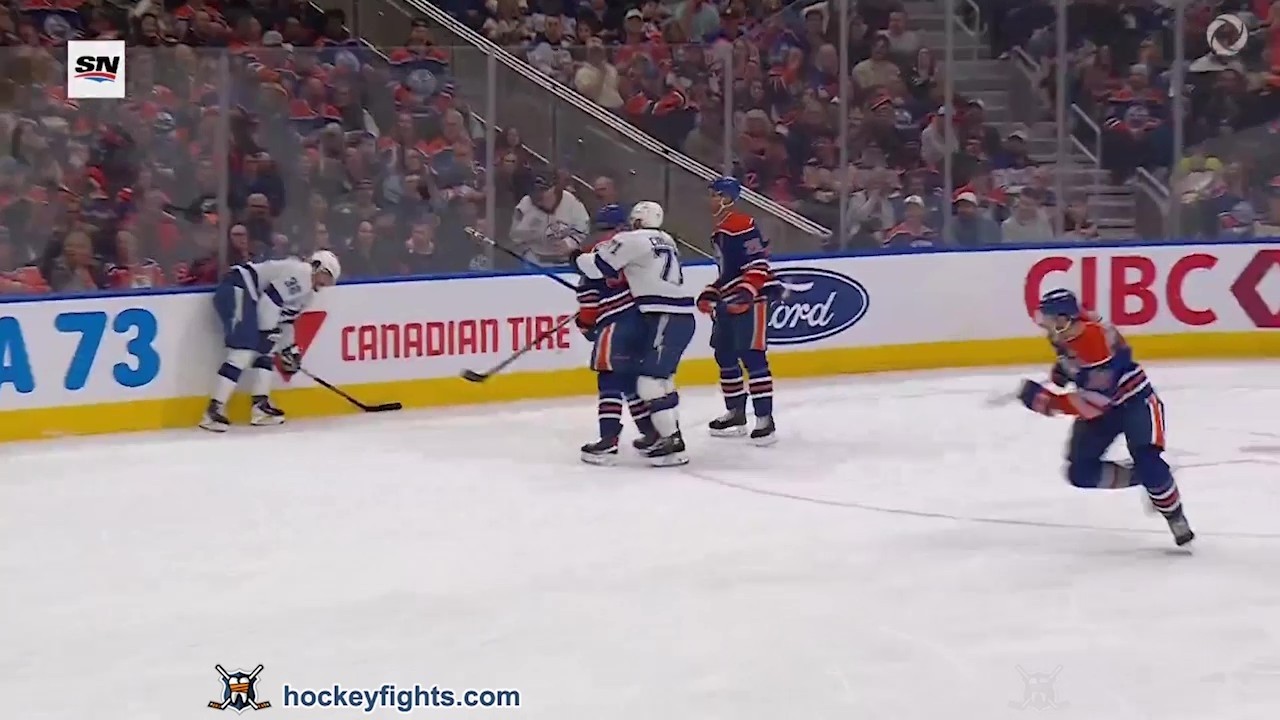 Vasily Podkolzin vs Anthony Cirelli | Mar 21, 2026 | Edmonton Oilers vs Tampa Bay Lightning