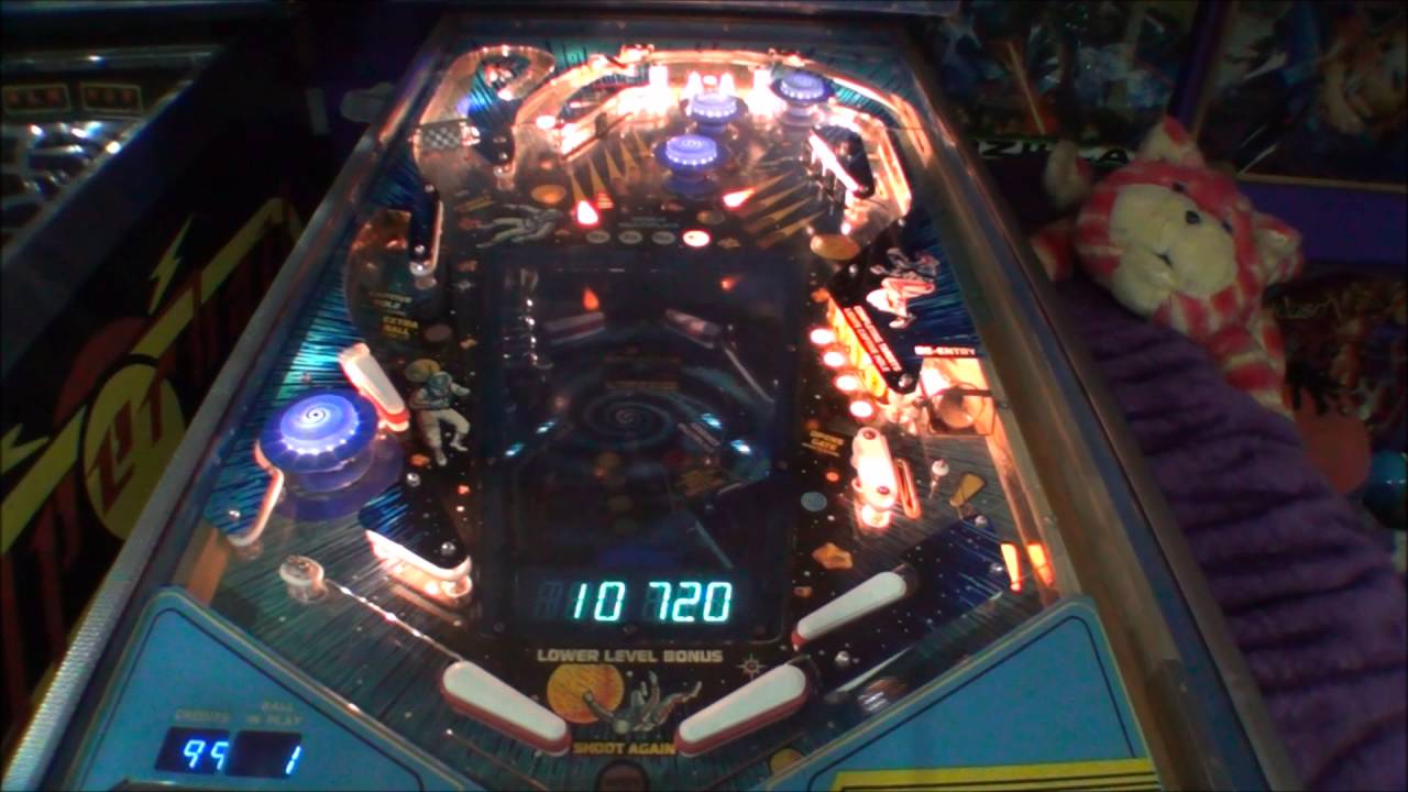 1981 Black Hole Pinball Machine by Gottlieb