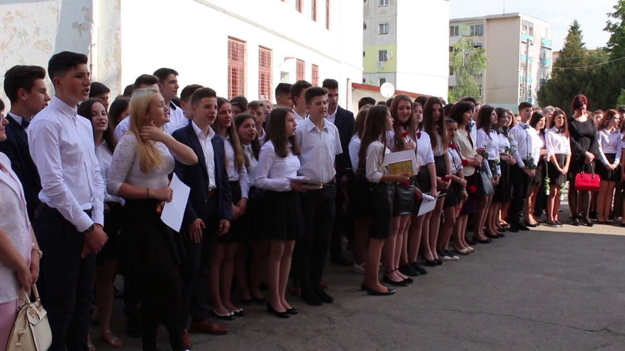 Festivitate clasa a VIII-a Șc. &bdquo;Ovid Densusianu&ldquo;