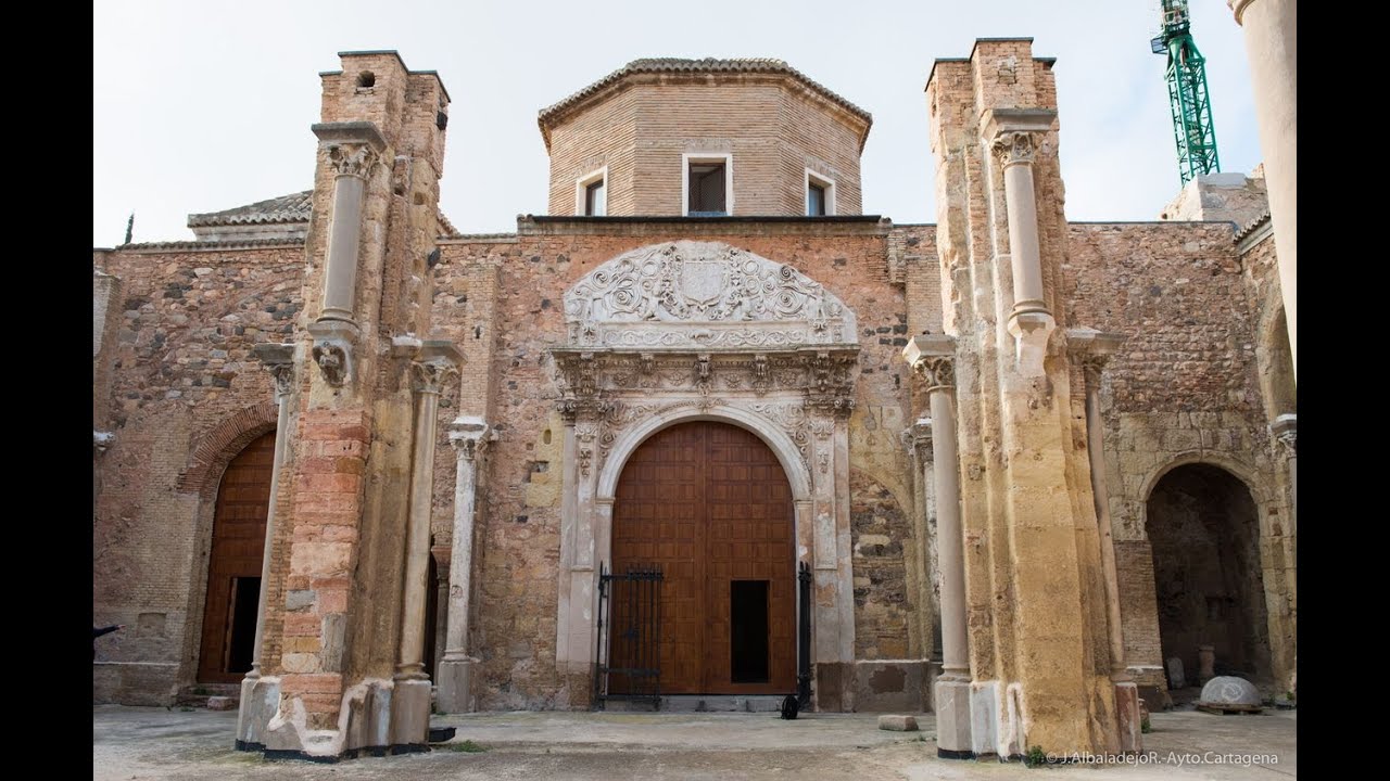 El alcalde pide al Obispo que recupere la dignidad y vuelva al culto la catedral de Santa María