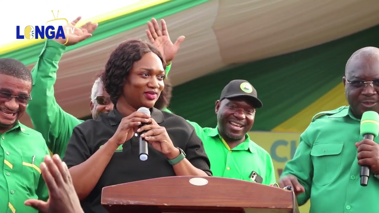 ALIYEKUWA MBUNGE WA VITI MAALUM CHADEMA  NA WALINZI WA CHADEMA WAAJIUNGA NA CCM LEO HII
