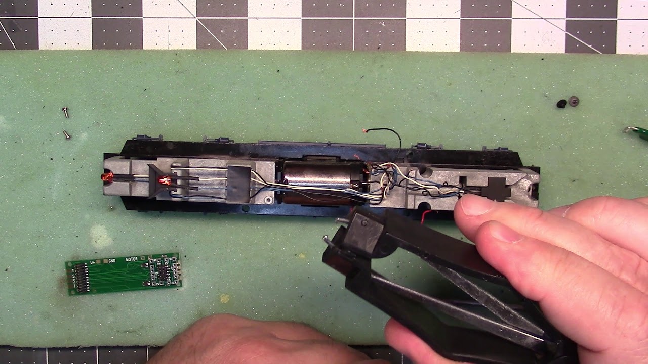 Decoder Buddy install Proto 2000 U28B