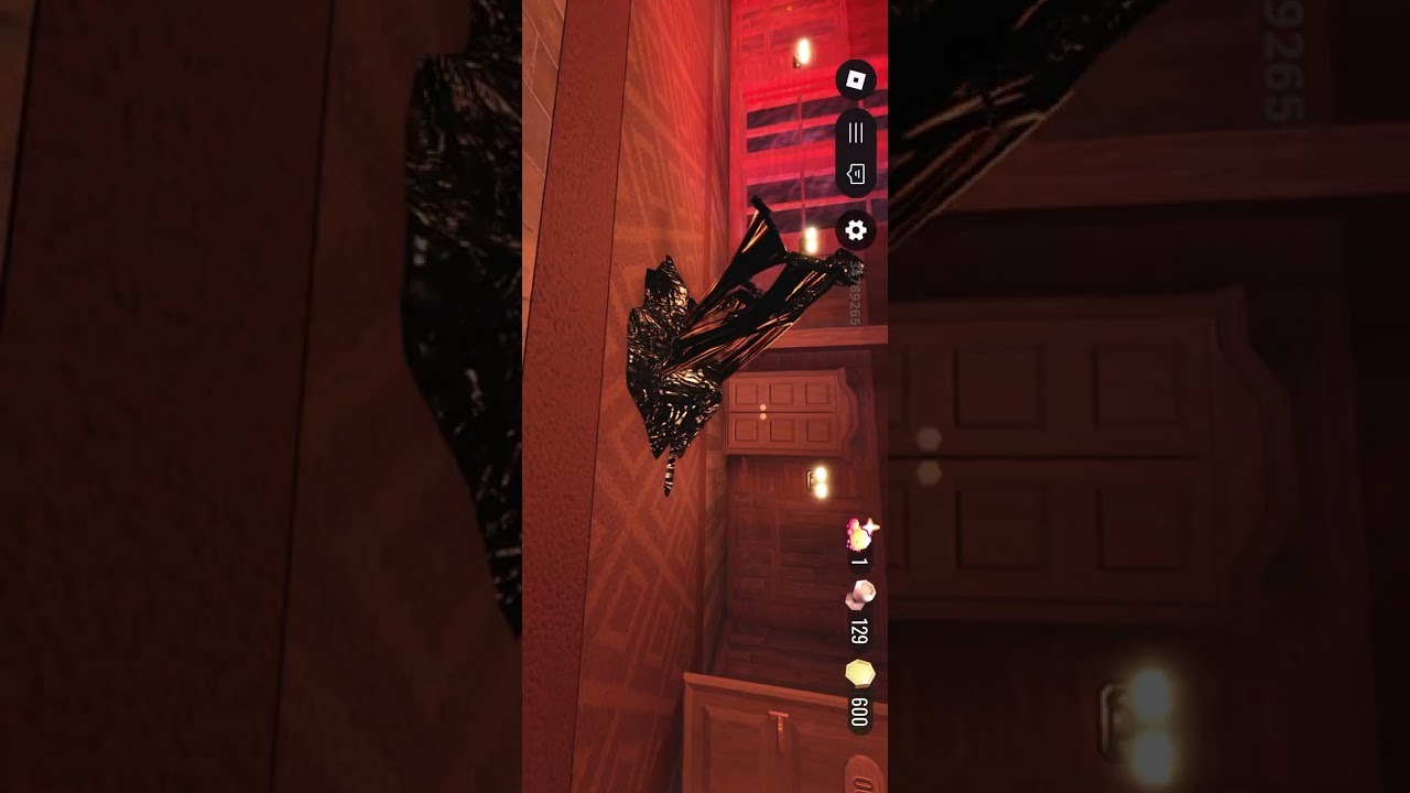 Team SSS plays Roblox Doors