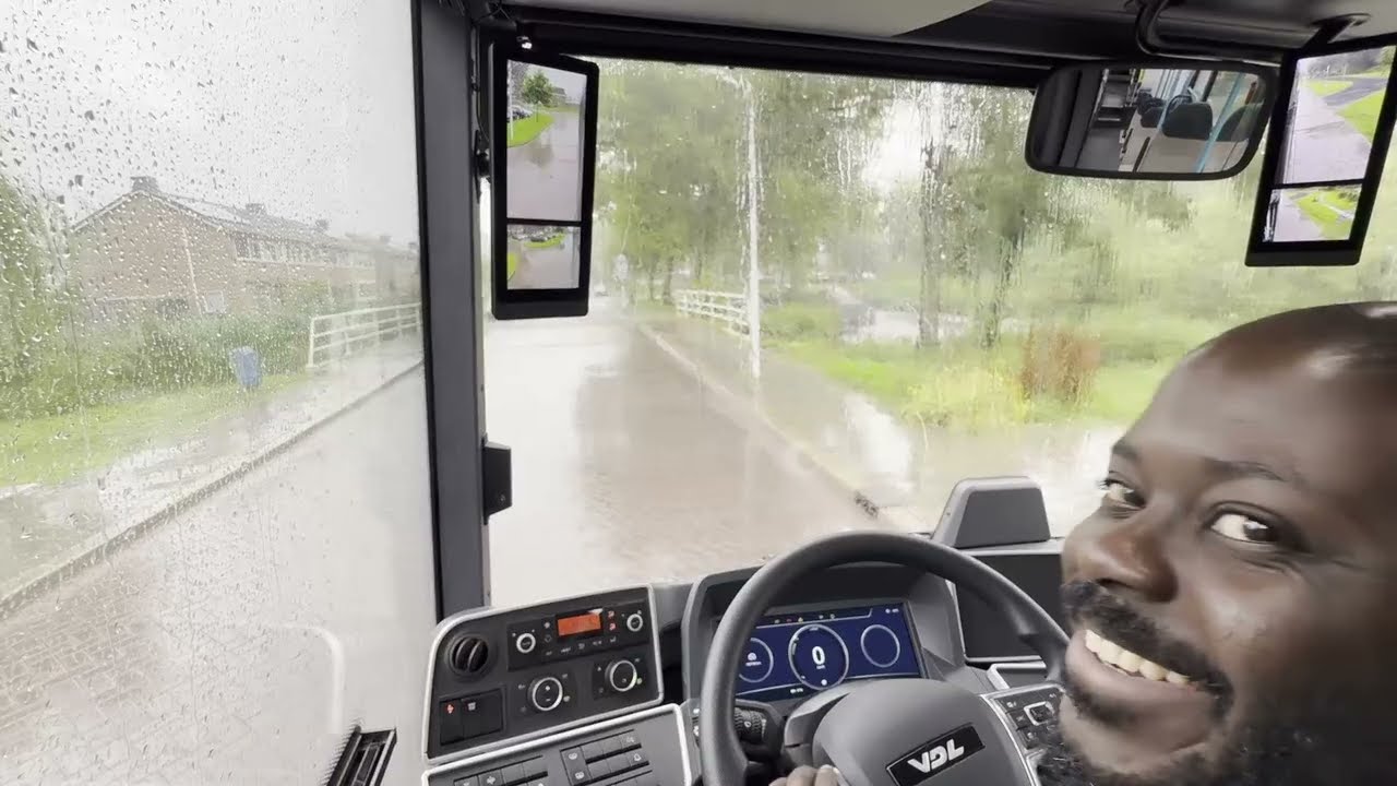 (BUS DRIVER POV) Bus 64 - Zaandijk to Zaandam (RAIN)