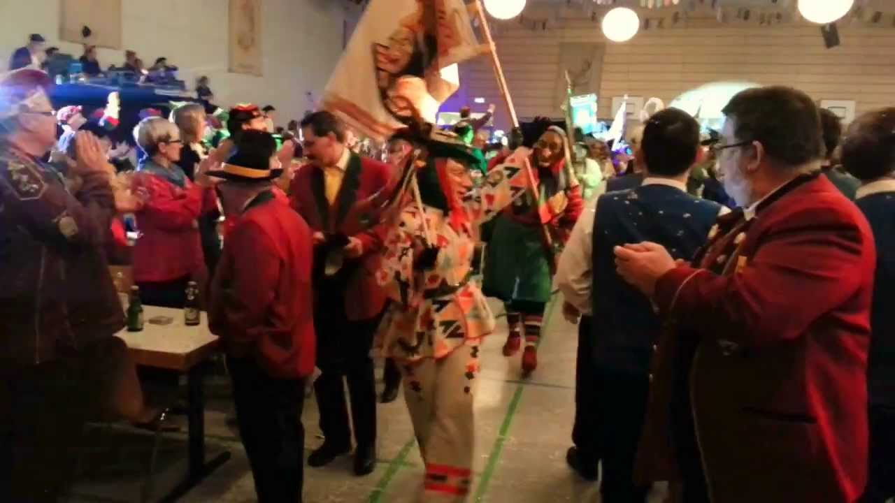 Einmarsch der 68 Narrenzünfte der VSAN