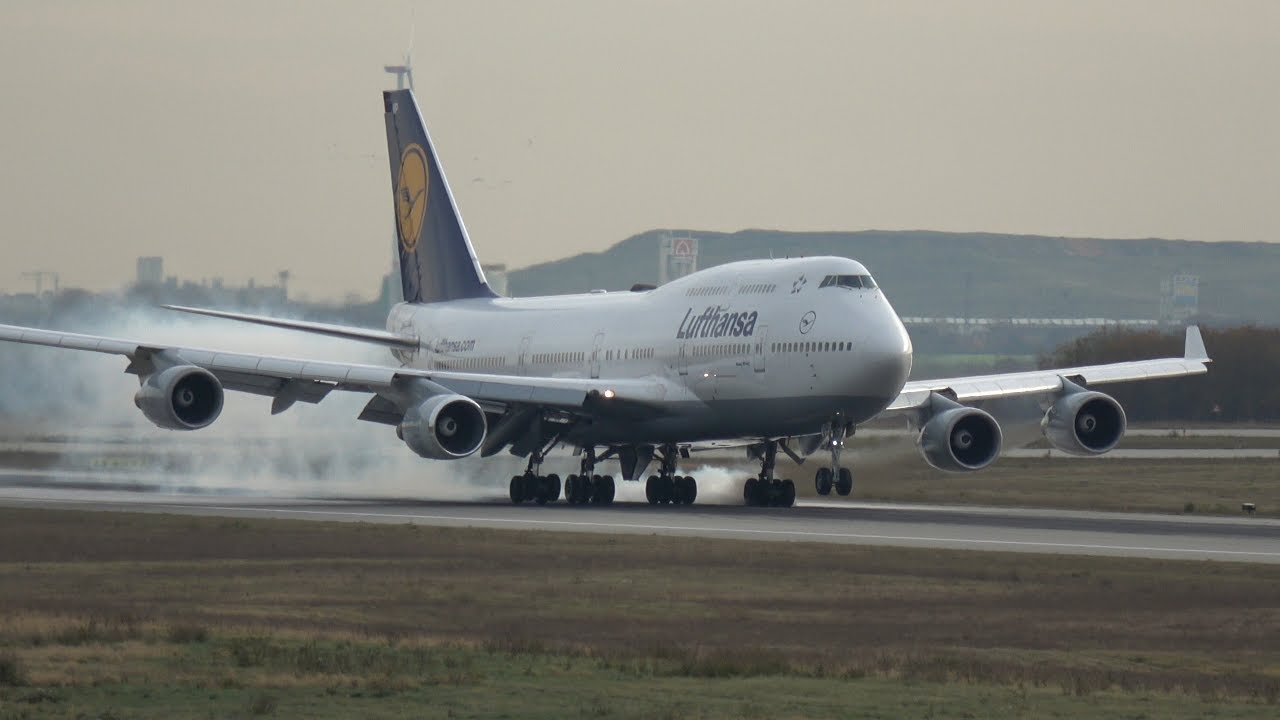 Pilots Flighttraining Boeing 747-430 [D-ABVP] Lufthansa at Leipzig Halle Airport LEJ EDDP Rwy 26R