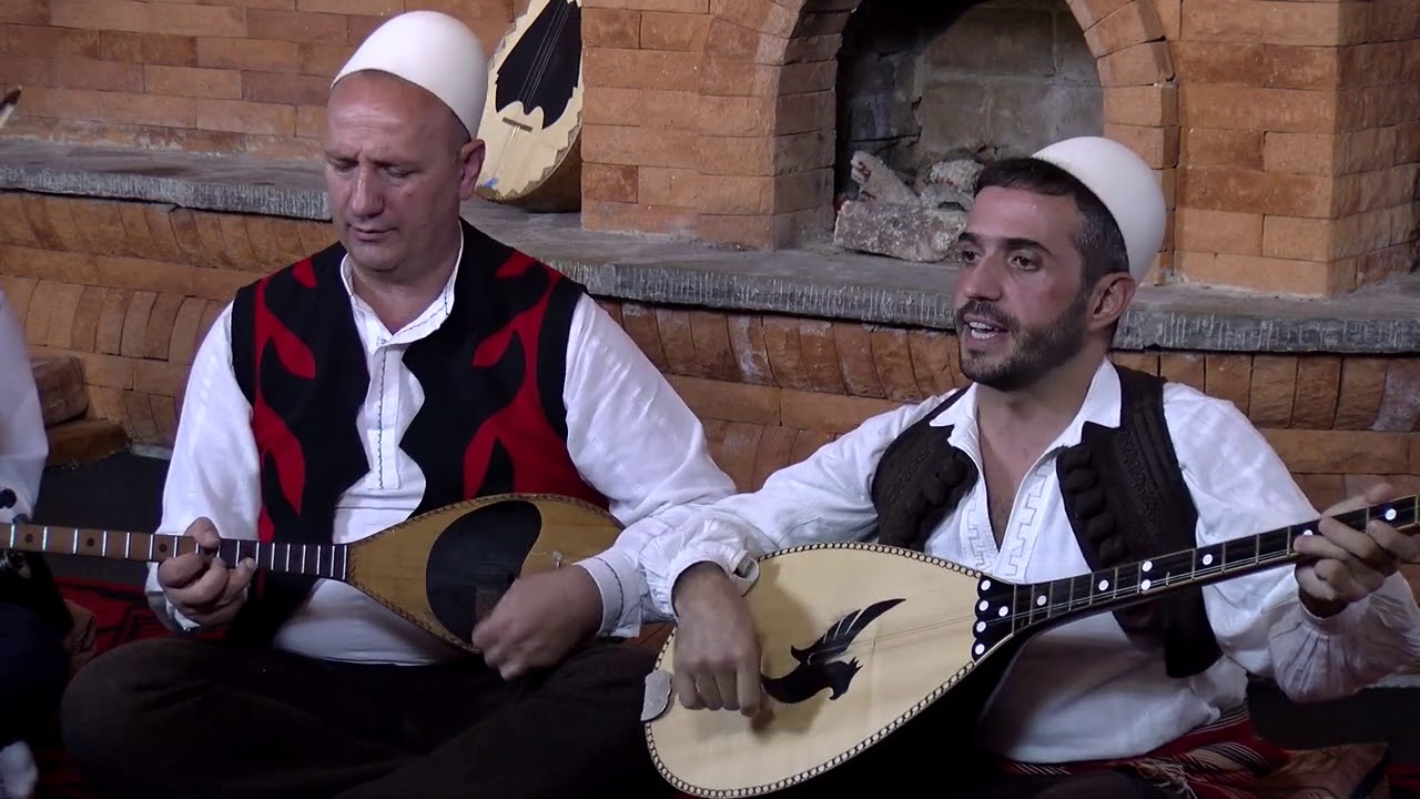 XENI & SINANI -  Esat Pasha