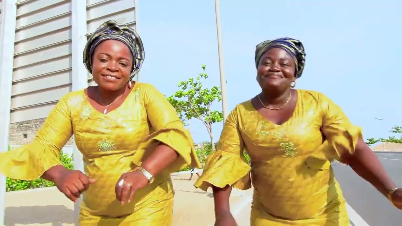 (FOU MI L'ORO RE JE CANTIQUE YORUBA AKPAKPA AVOTROU 