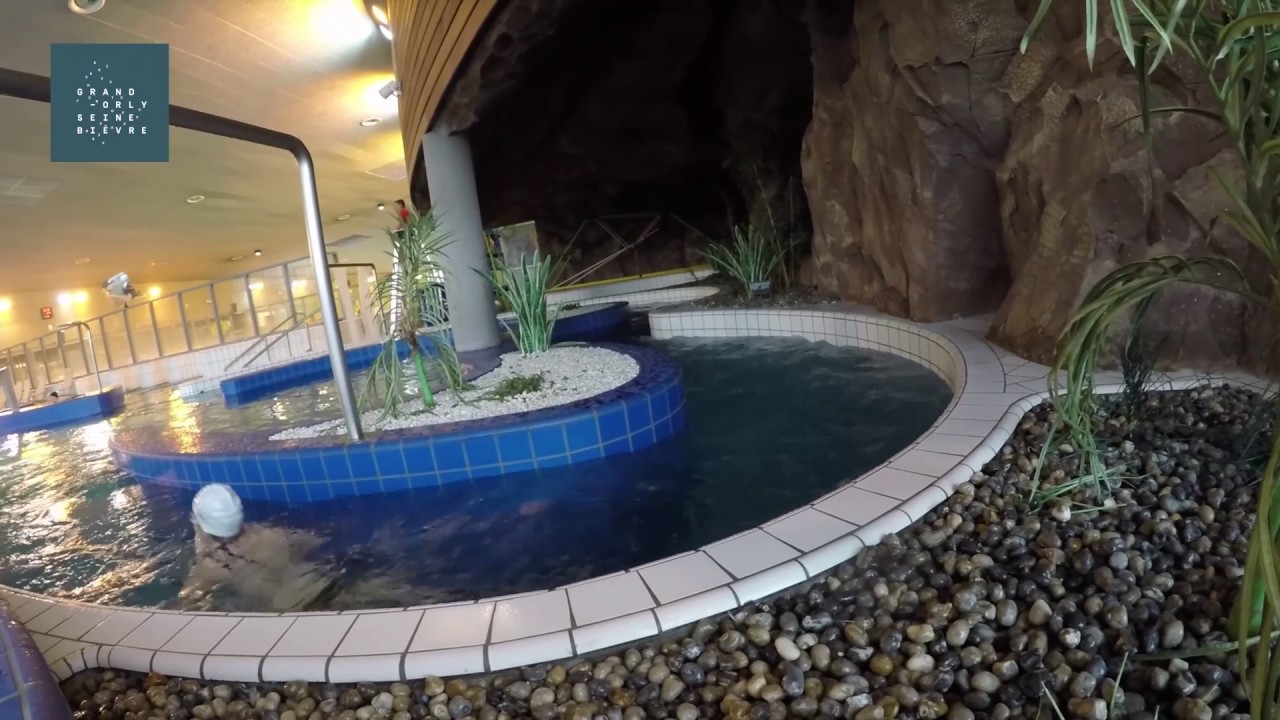 Centre aquatique à Athis-Mons / Piscine Berlioux à Juvisy
