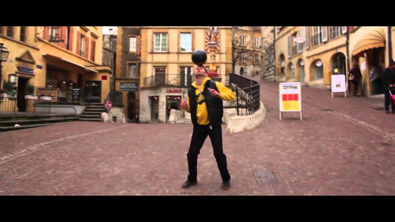 Pharrell Williams - Happy // WE ARE FROM NEUCH&Acirc;TEL