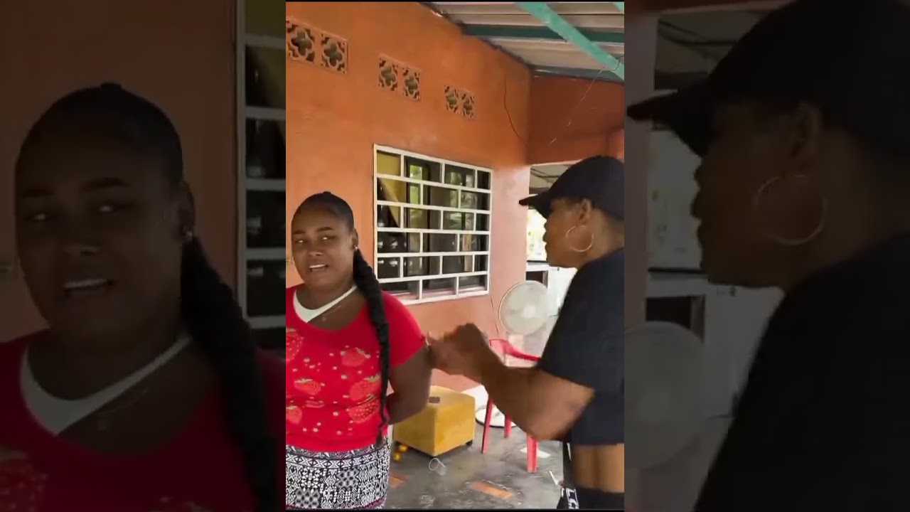En casa de mi abuela👵(Parte2)                Yarlina se le lleva una Gallina a la Abuela