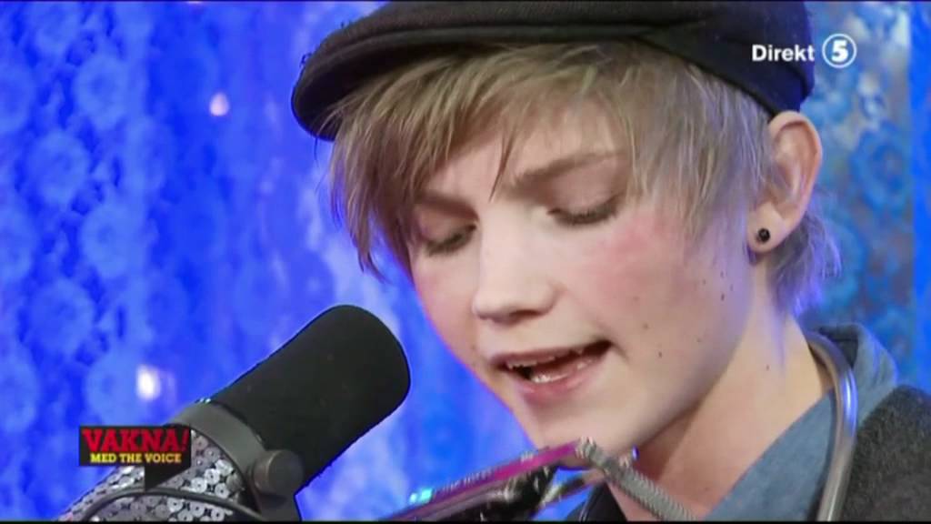 Ulrik Munther spelar live! - VAKNA med the Voice!