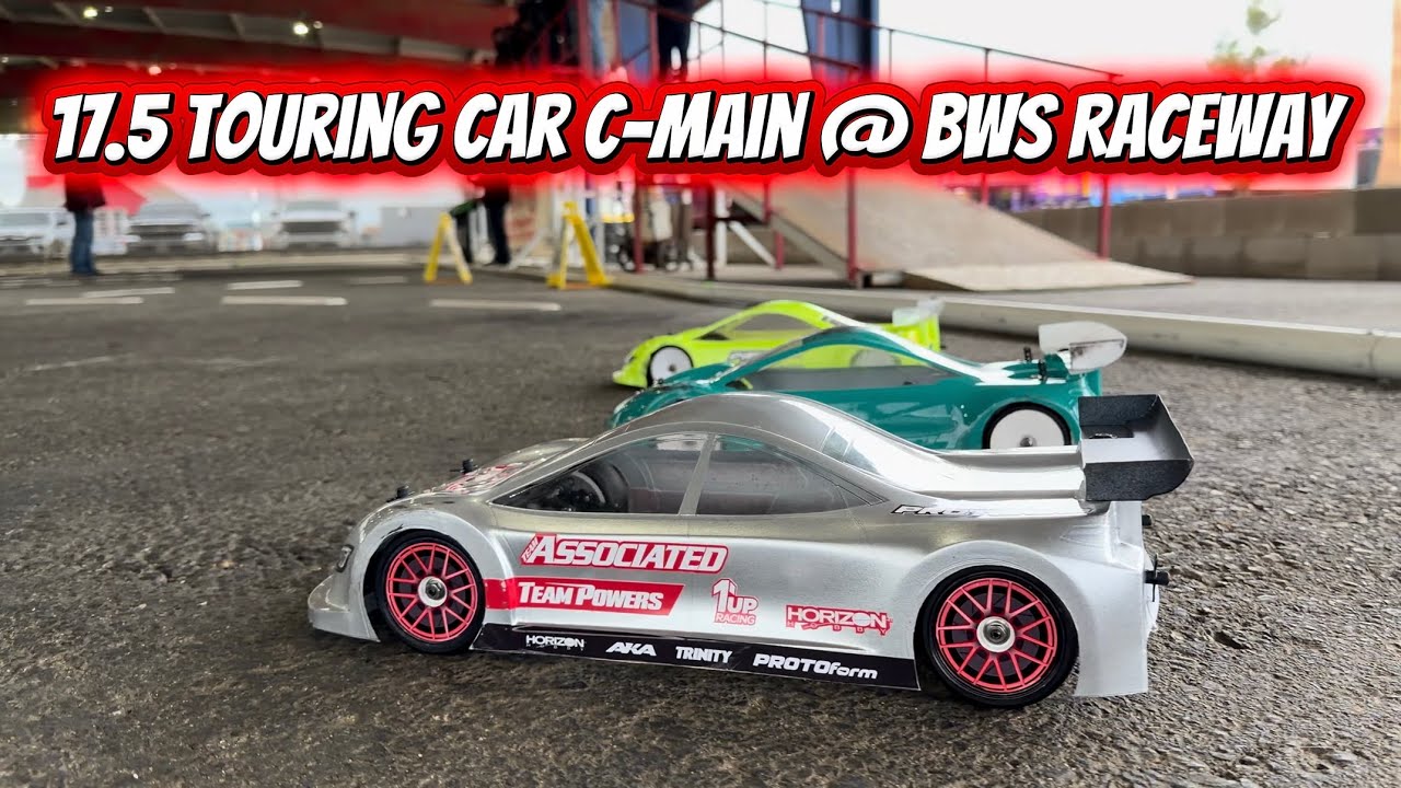 Заезд C-main класса 17.5 Touring Car на трассе BWS Raceway в Перрисе, Калифорния. Состоится 3 янв...