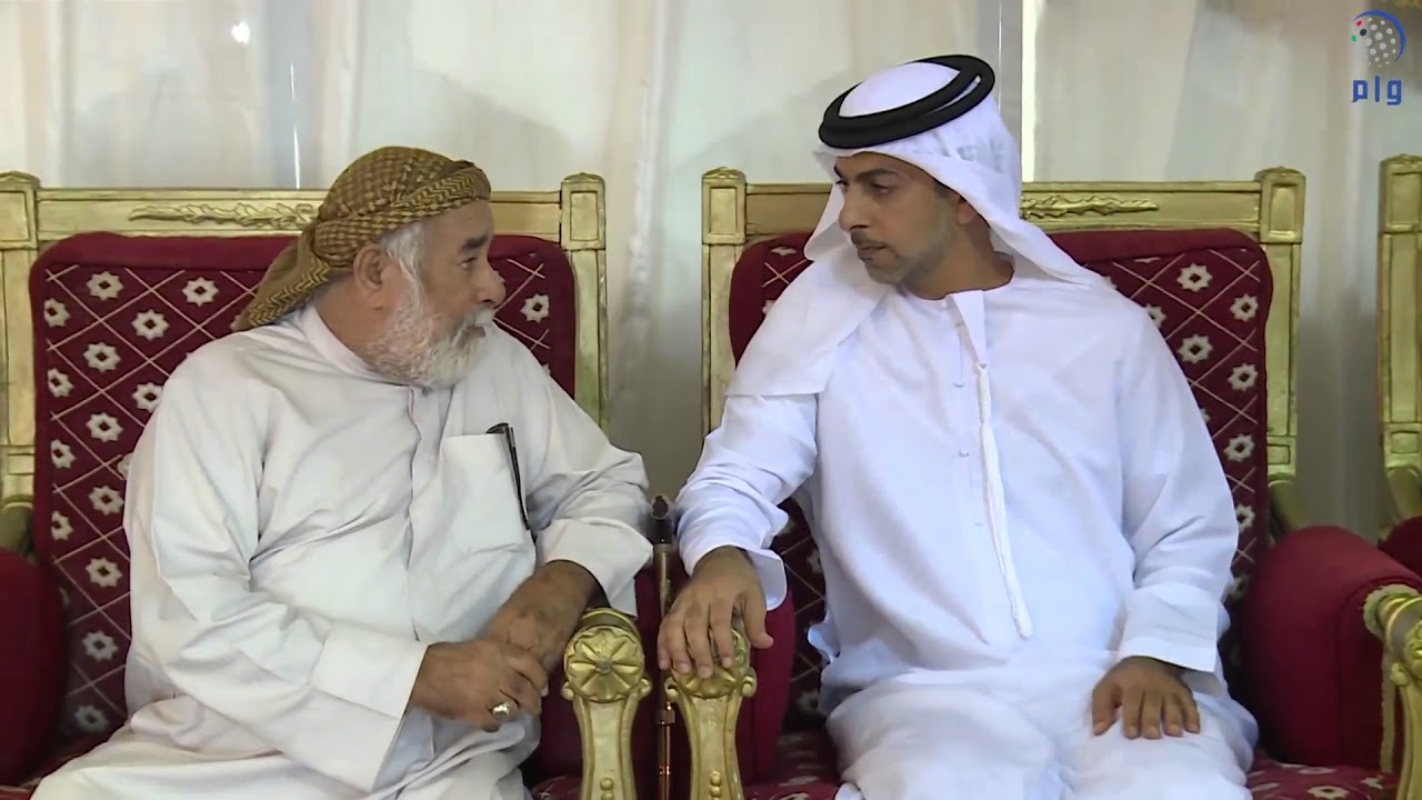 عمر بن زايد يعزي اسرة الشهيد محمد الحساني