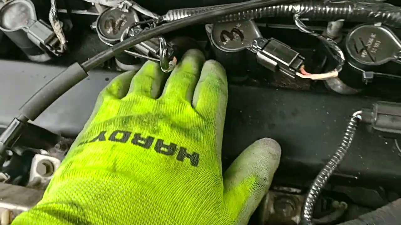 2006 Ford Escape 2.3l 4 cyl. cylinder head temperature sensor location