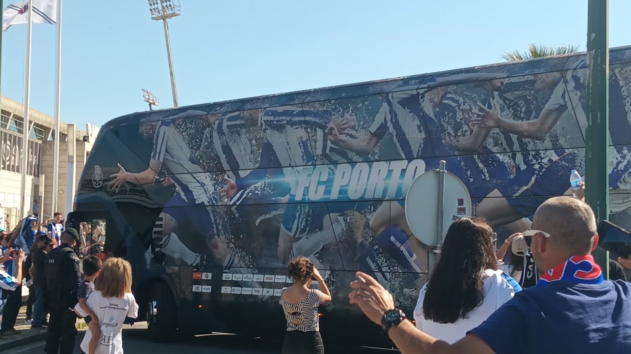 A chegada do porto ao estádio de rio maior
