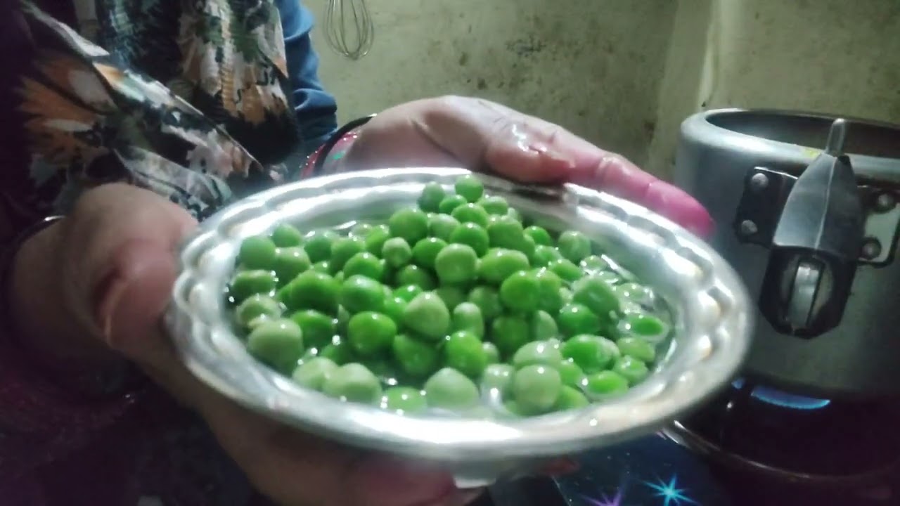 My new vlog#Masale daar aalu matar ki Tahari#recipe in discription#video#😋😋😋😋