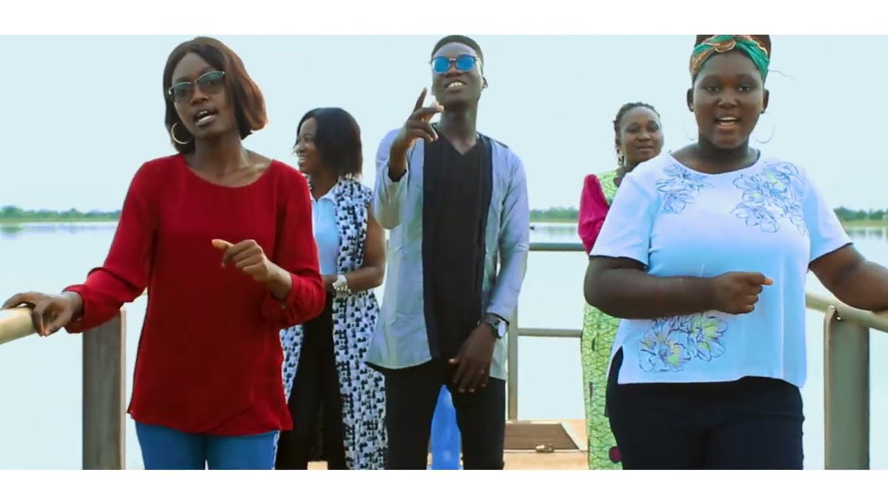 Praise the lord/ Rose ZOUNGRANA en Collaboration avec Josh Weka , El-Grâcias, Gloria, Star