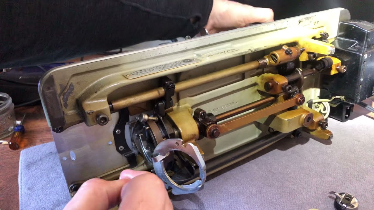 MAINTENANCE SERIES #8: A Clean Necchi is a Happy Necchi: Servicing the Side & Bottom Components!!