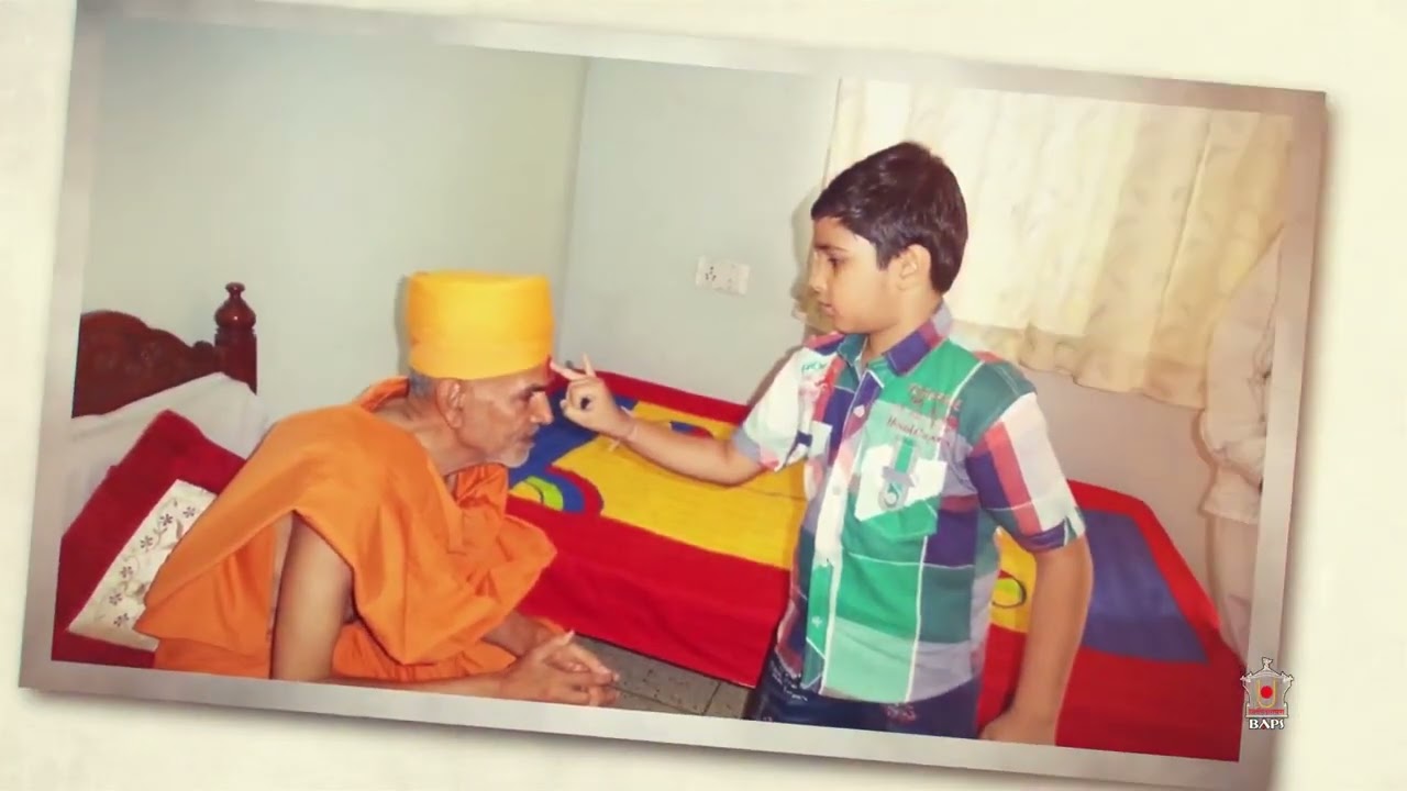વંદુ ગુરુહરિ મહંતજી અમ કાજે જે જીવી રહ્યા