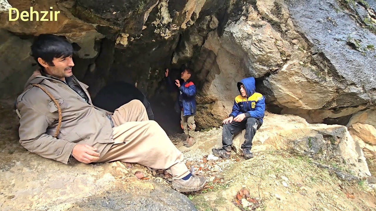 Agha Qurban and the children's trip to Talwa; preparing the houses and Kahyar's cries